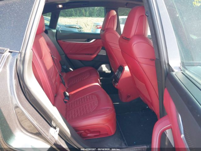 2019 MASERATI LEVANTE ZN661ZUA9KX332851 Photo 7