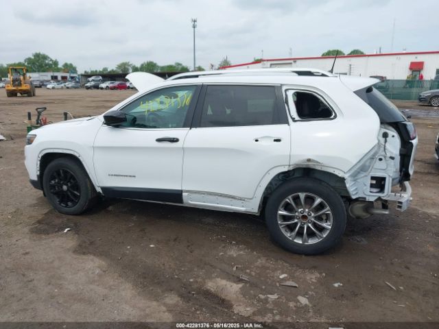 1C4PJLLX8KD160404 Jeep Cherokee Latitude Plus Fwd