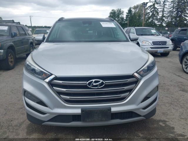 KM8J33A29HU351910 Hyundai Tucson Limited