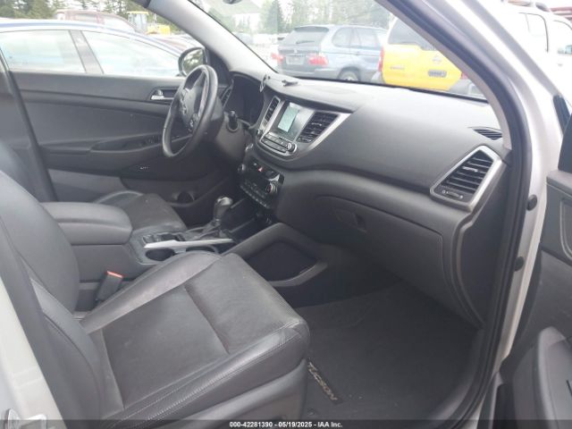 KM8J33A29HU351910 Hyundai Tucson Limited