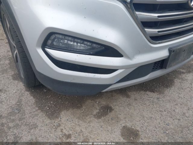 KM8J33A29HU351910 Hyundai Tucson Limited
