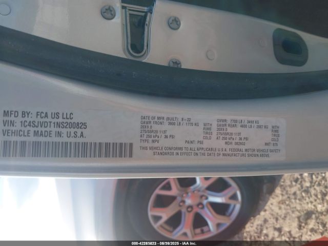 1C4SJVDT1NS200825 Jeep Wagoneer Series Iii 4x4