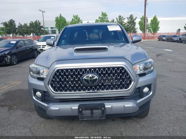 5TFRZ5CN6KX083137 Toyota Tacoma Trd Sport