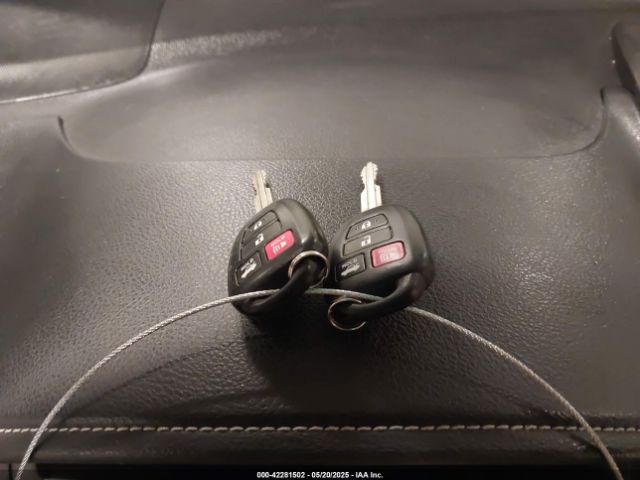 4T1BF1FK1FU025217 Toyota CAMRY SE