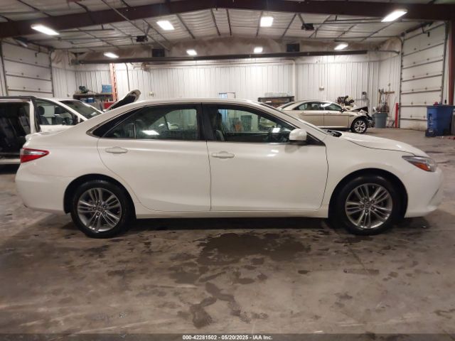 4T1BF1FK1FU025217 Toyota CAMRY SE