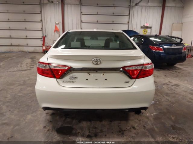 4T1BF1FK1FU025217 Toyota CAMRY SE