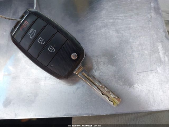 5XXGM4A79FG405948 KIA Optima Lx
