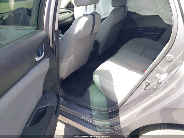 2HGFC2F60KH596686 Honda Civic Lx