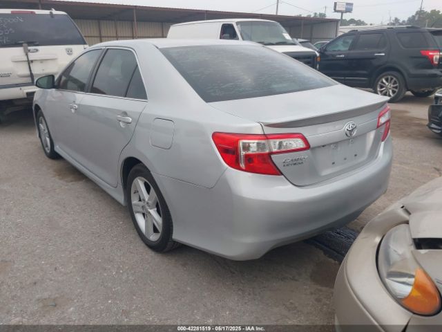 4T1BF1FK0EU819365 Toyota CAMRY SE