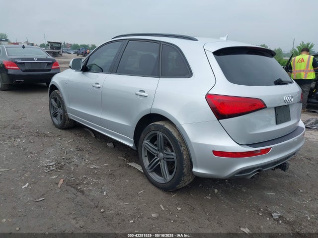 2014 AUDI Q5 WA1DMAFP1EA061093 Photo 2