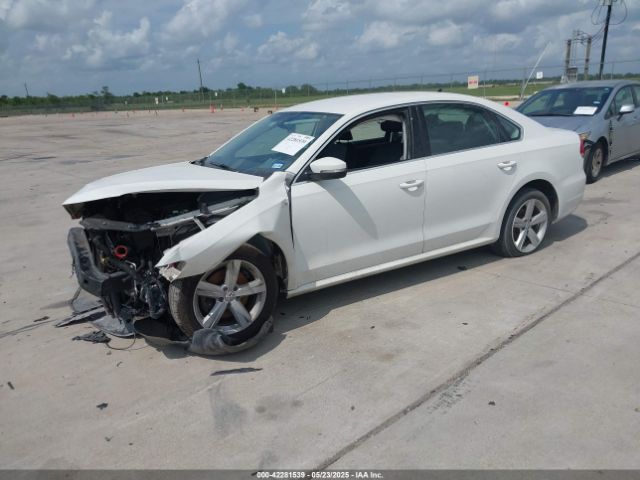 1VWAT7A33EC038693 Volkswagen Passat 1.8t Wolfsburg Edition