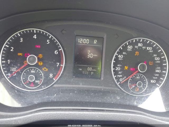 1VWAT7A33EC038693 Volkswagen Passat 1.8t Wolfsburg Edition