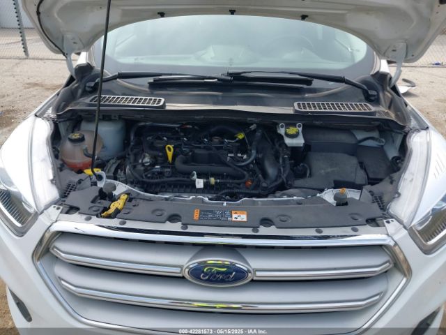 1FMCU9HD8KUB25249 Ford ESCAPE SEL