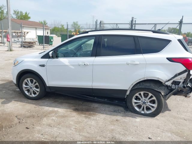 1FMCU9HD8KUB25249 Ford ESCAPE SEL