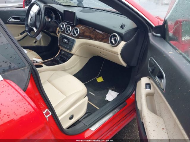 2014 MERCEDES-BENZ CLA 250 WDDSJ4EB4EN031145 Photo 4