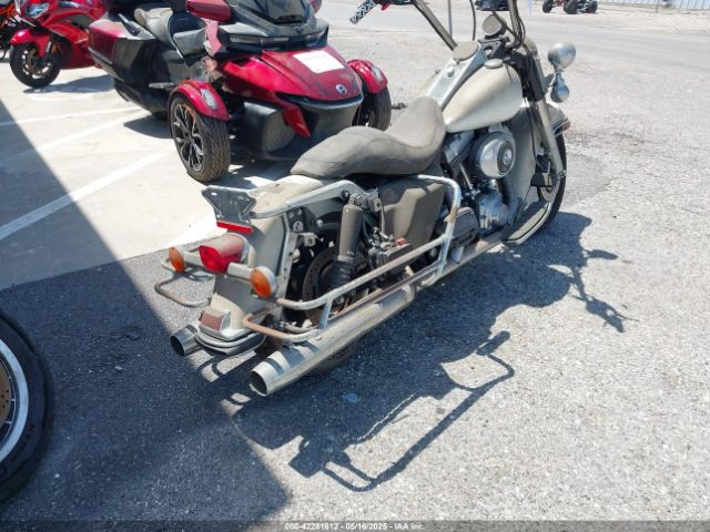 2005 HARLEY-DAVIDSON FLHPI 1HD1FHW175Y706259 Photo 3