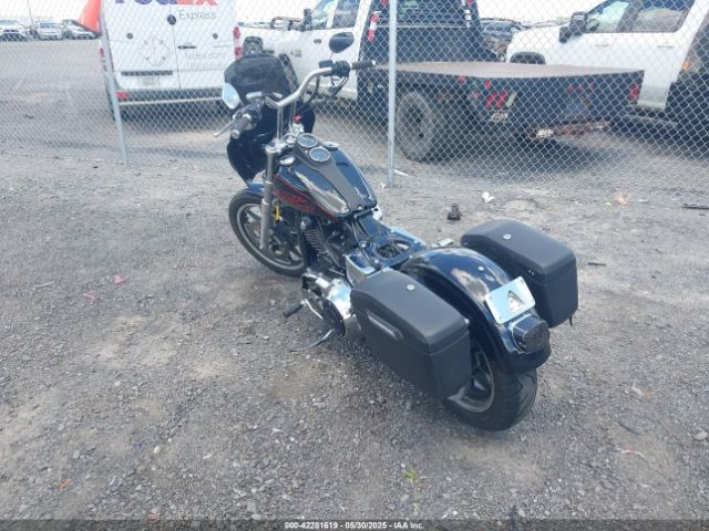 2016 HARLEY-DAVIDSON FXDL 1HD1GNM1XGC318361 Photo 2
