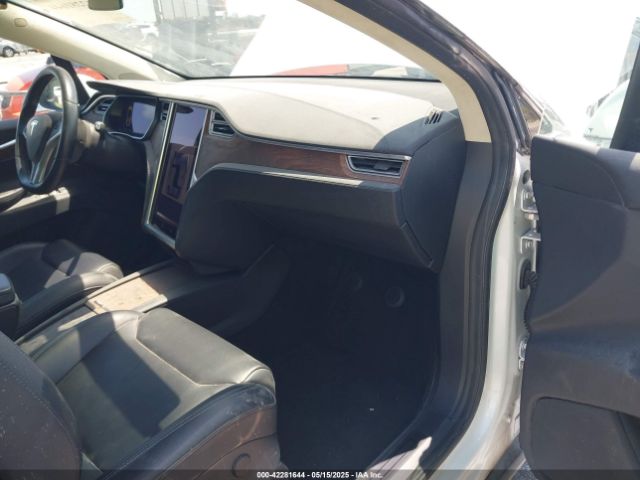 5YJXCBE20HF070252 Tesla Model X 100d/75d/90d