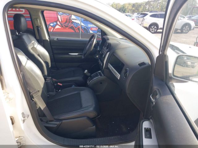 1C4NJDEB0ED641959 Jeep Compass Latitude
