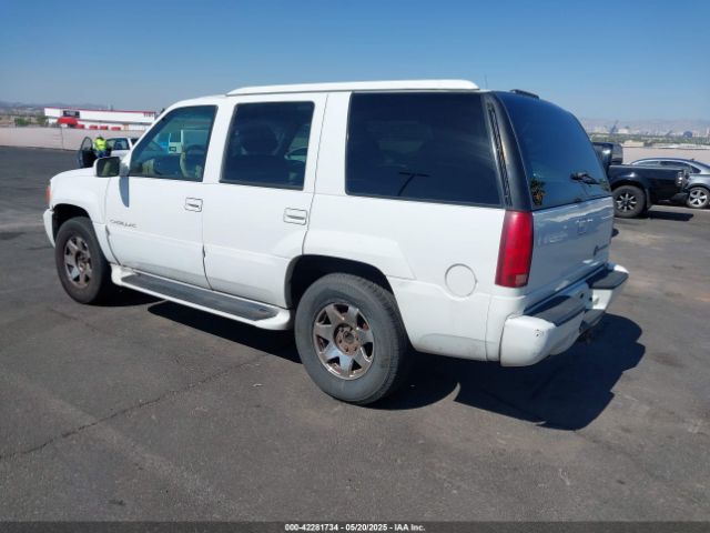 1999 CADILLAC ESCALADE 1GYEK13R5XR417727 Photo 2