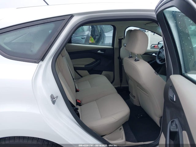 Ford 2016 2016 1FADP3K29GL298155 Image 8