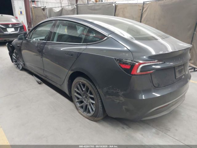 2025 TESLA MODEL 3 5YJ3E1EA4SF952168 Photo 2