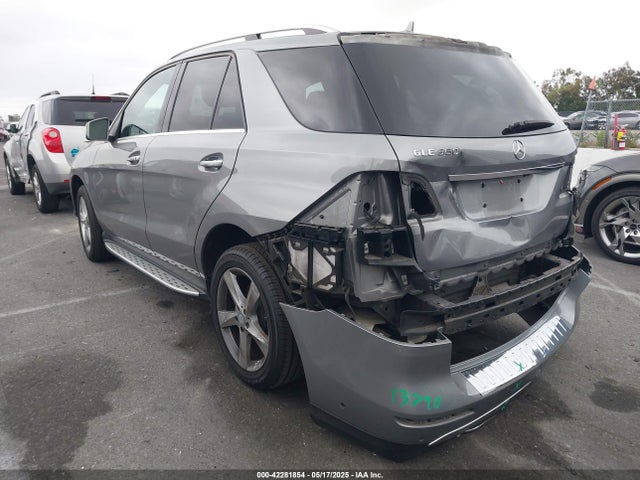 4JGDA5JB1GA712156 Mercedes-Benz m276