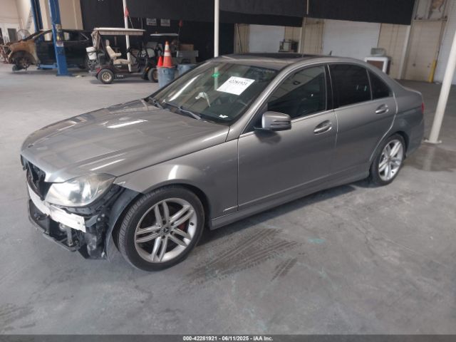 2012 MERCEDES-BENZ C 300 WDDGF8BB2CR226900 Photo 1