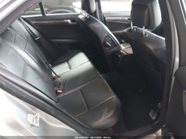 2012 MERCEDES-BENZ C 300 WDDGF8BB2CR226900 Photo 7