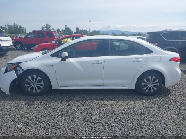 JTDEAMDE6MJ002447 Toyota 2zr-fxe, 1nm