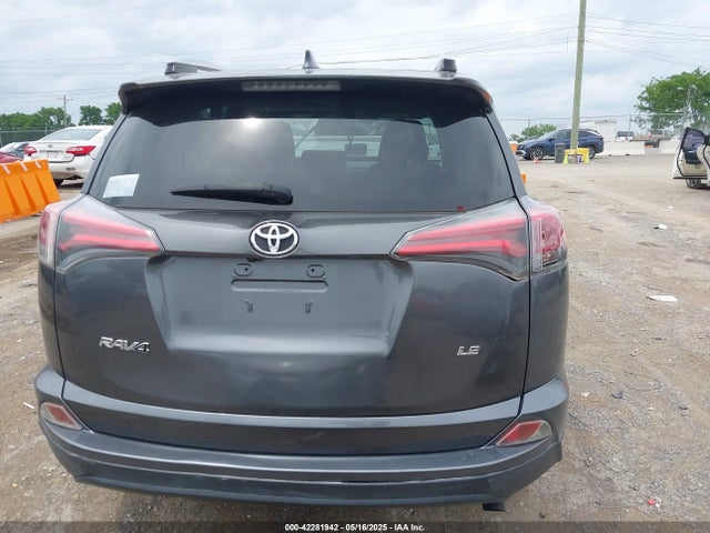 JTMZFREVXGJ072715 Toyota RAV4 LE