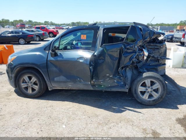 KL7CJPSMXNB557865 Chevrolet Trax Awd Lt