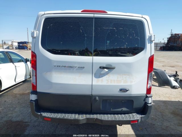 1FTYR1YM1KKA15846 Ford Transit-250