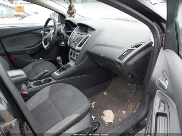 1FADP3F26EL211271 Ford FOCUS SE