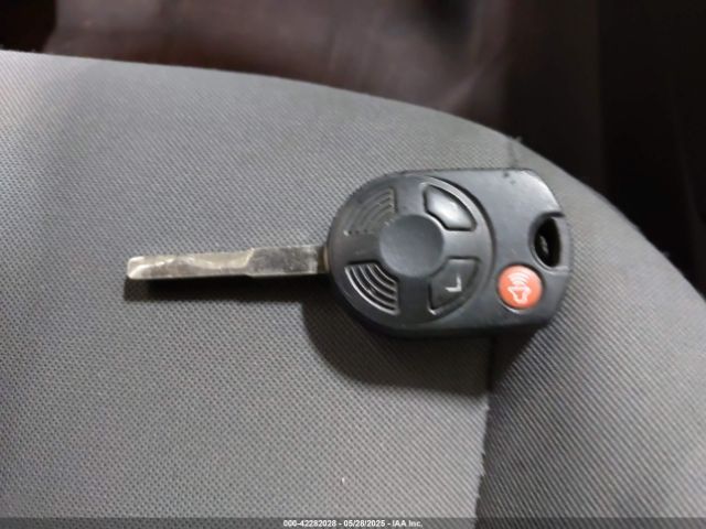 1FMCU9GX5EUA05294 Ford ESCAPE SE