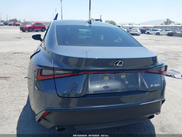 JTHDA1D24N5118903 Lexus IS 300