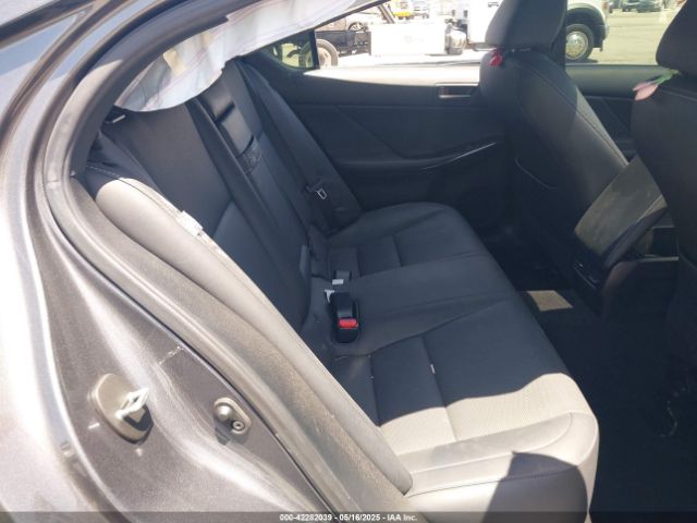 JTHDA1D24N5118903 Lexus IS 300