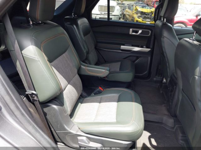 2022 FORD EXPLORER 1FMSK8JH4NGB87078 Photo 7