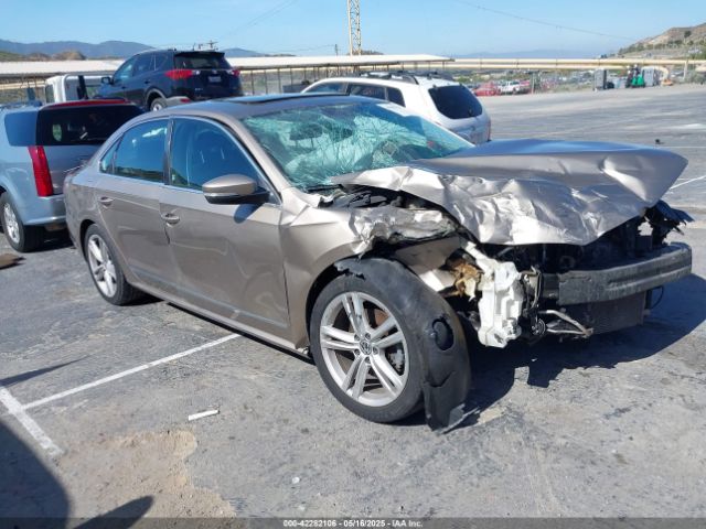 2015 VOLKSWAGEN PASSAT 1VWBT7A34FC053547