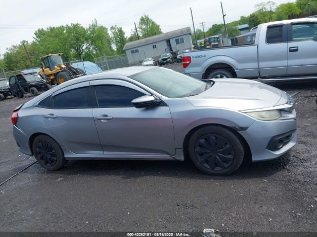 2HGFC2F58GH511463 Honda Civic Lx