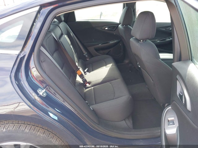 1G1ZD5ST3SF139662 Chevrolet Malibu Fwd 1lt