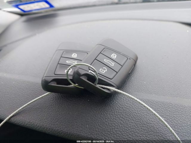 3VVCX7B25NM051192 Volkswagen tsi