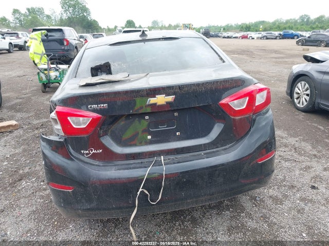 1G1BC5SM1H7226606 Chevrolet Cruze Ls Auto