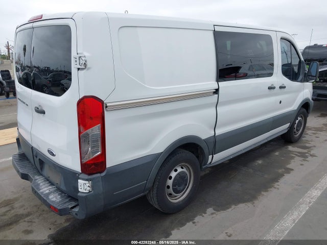 1FTYE1YM1HKA17584 Ford Transit-150