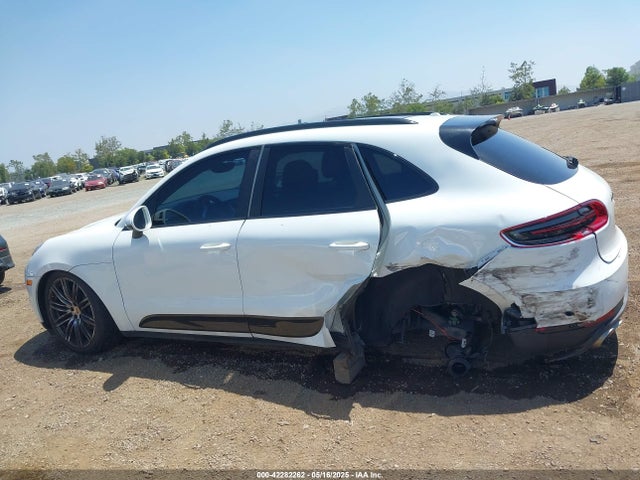 Porsche Macan 2015 WP1AB2A52FLB59239 Image 15