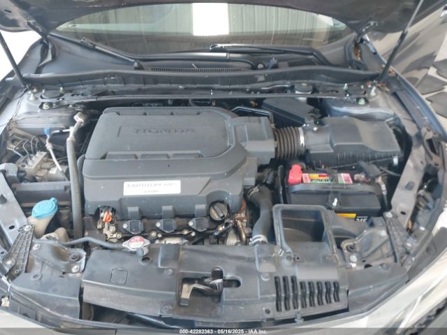 1HGCR3F91HA001742 Honda Accord Touring V6