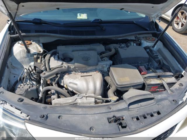 4T1BF1FK1EU348732 Toyota CAMRY SE