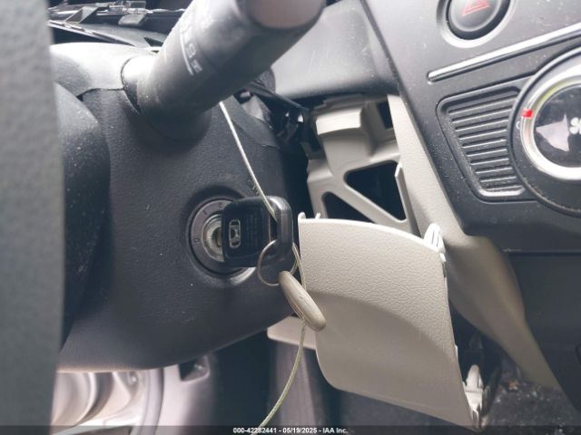 19XFB2F53FE008466 Honda Civic Lx