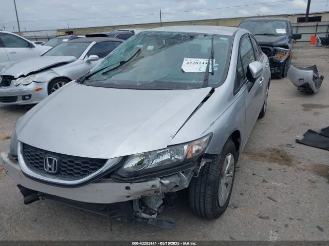 19XFB2F53FE008466 Honda Civic Lx