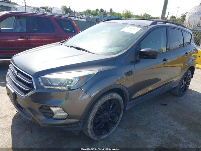 Ford ESCAPE SE 2017 1FMCU0GD3HUC80118 Image 2
